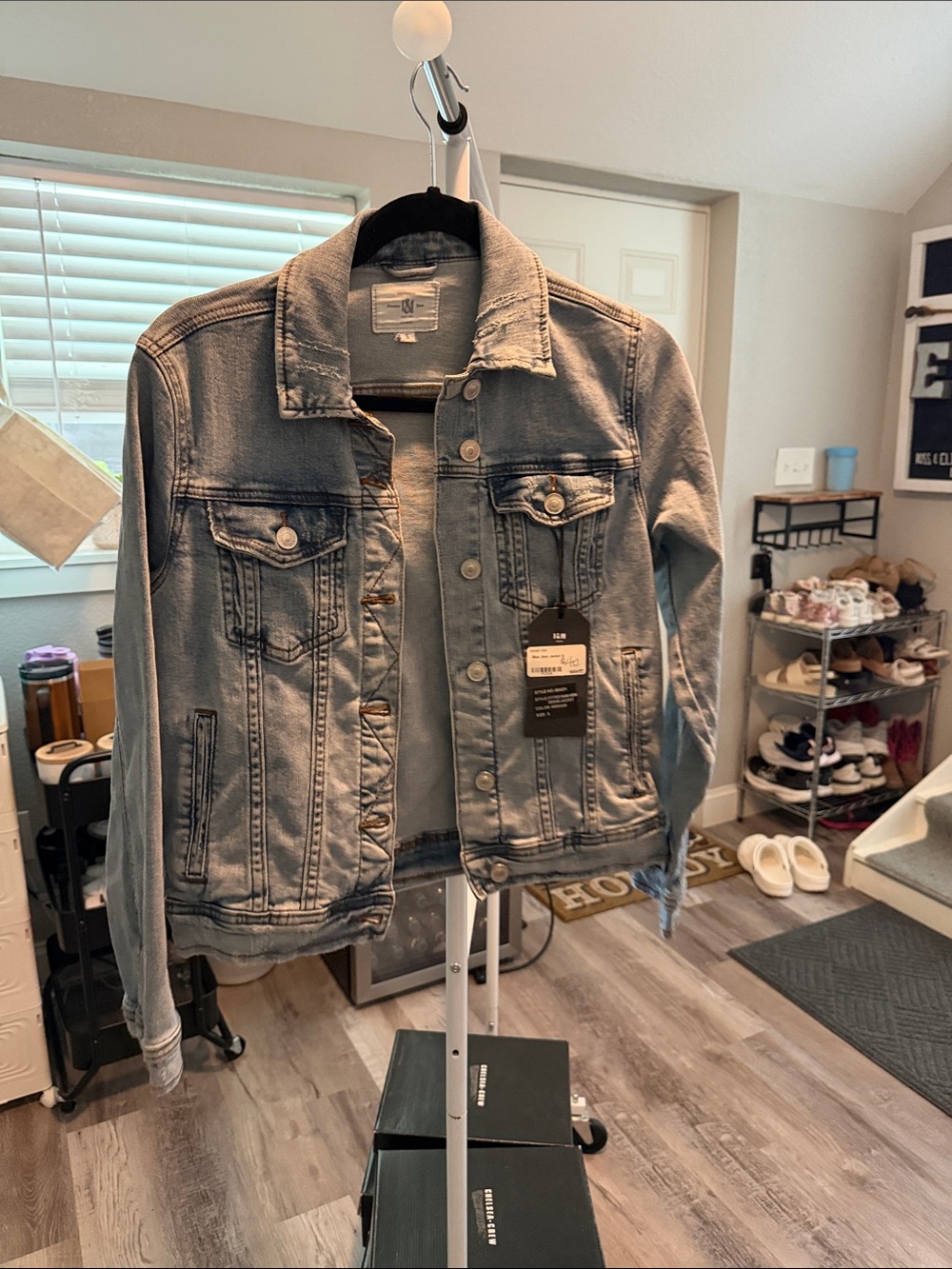 Black Label Light Gray Men's Denim Jacket - Classic Trucker